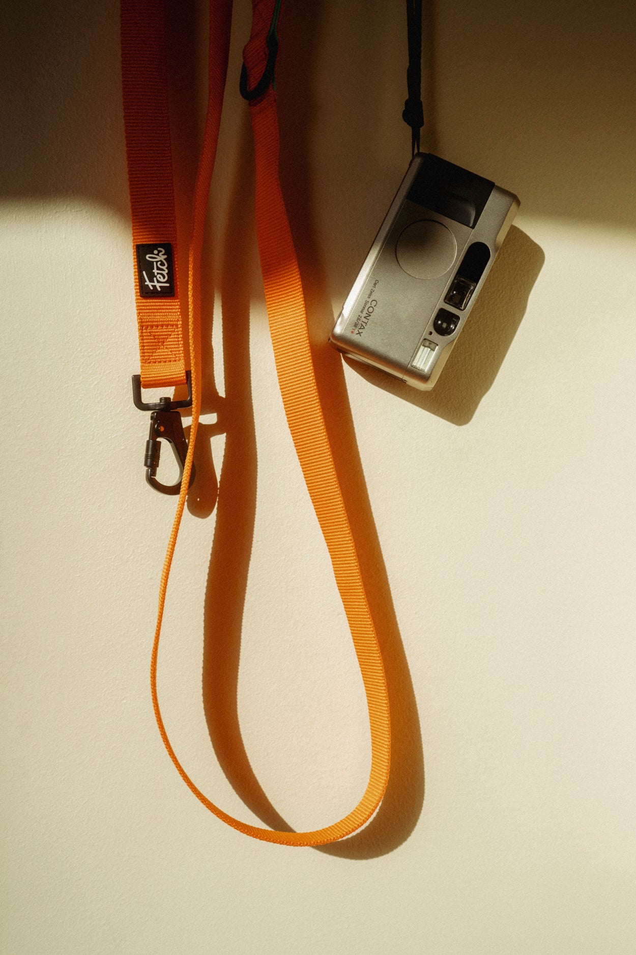 The Sunny Leash